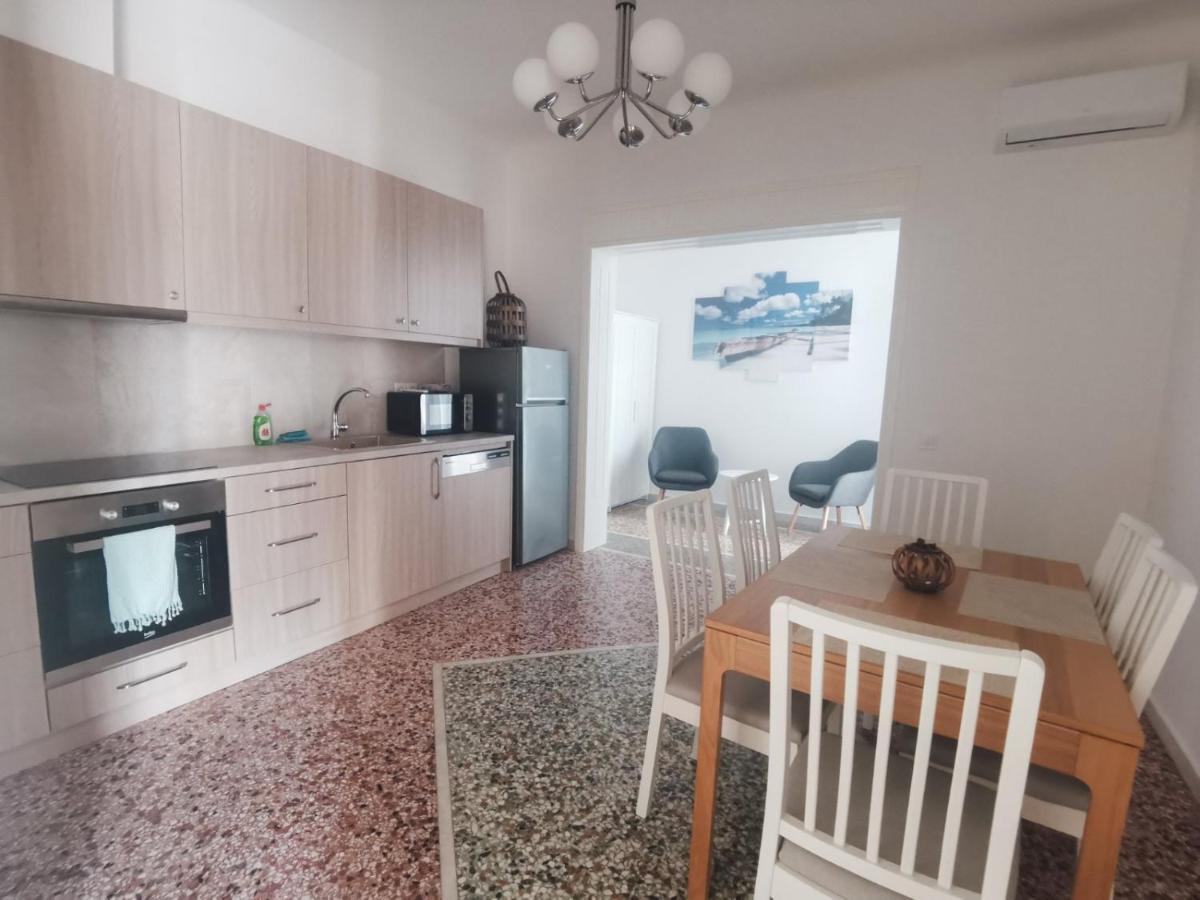Rodies Apartment Chalkís المظهر الخارجي الصورة