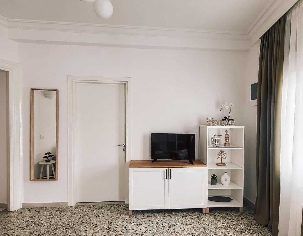 Rodies Apartment Chalkís المظهر الخارجي الصورة